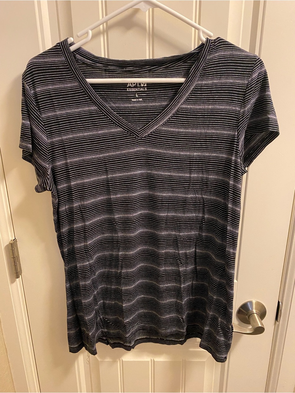 Apt 9 Essentials L Top Black White Stripe Shirt Stretch Large T-shirt Lg